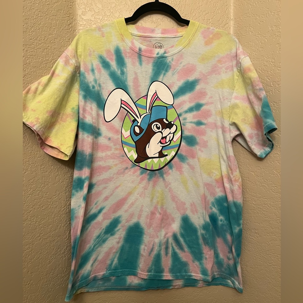 Buc-ees Tie Dye Easter T-Shirt Size Large